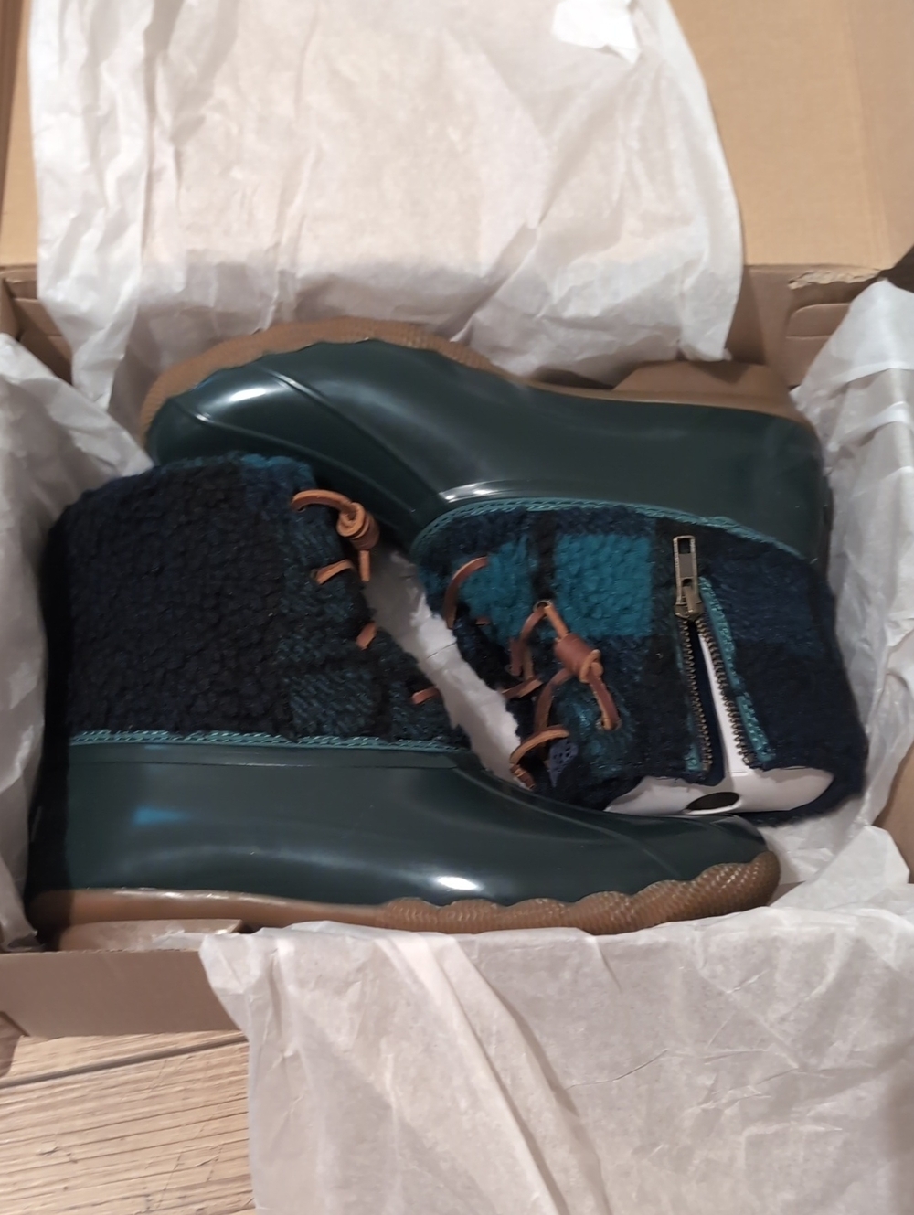 Sperry Women’s Dark Green Sherpa Like Lace-Up Ankle Boots
